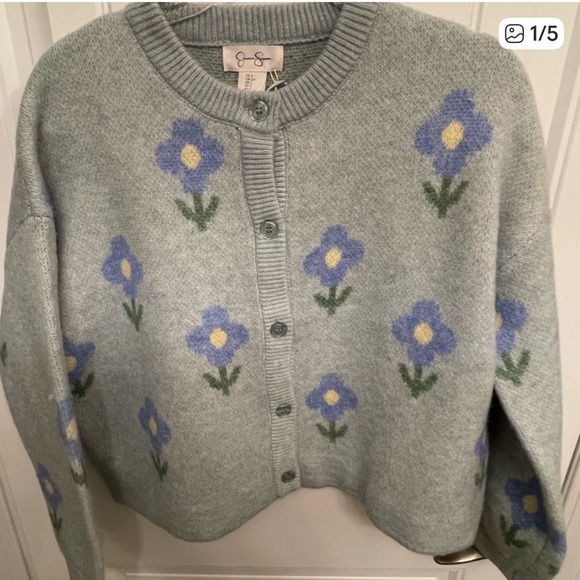 In bloom sweater cardigan!!! Super sweet! New! S - Picture 2 of 4